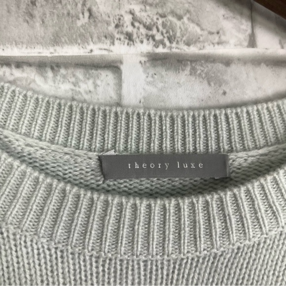Womens Theory Luxe Mint Green Crew Neck Soft Neutral Pullover Sweater Sz 38 - Picture 5 of 7